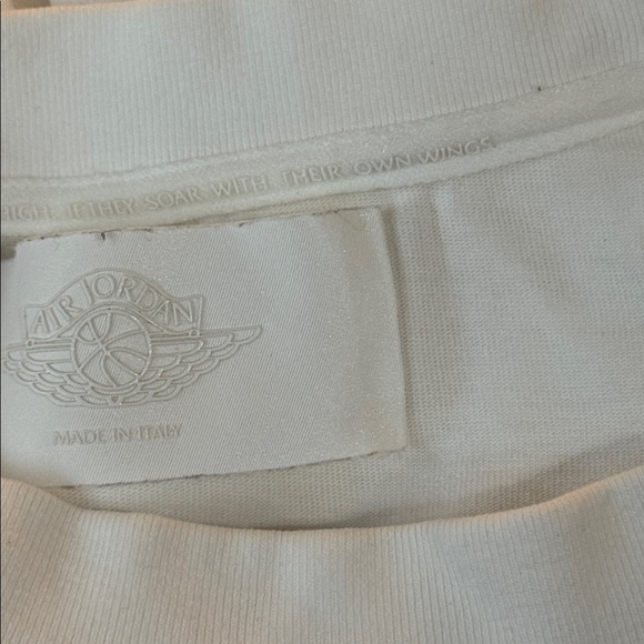 Air Jordan Classic White Men's T-Shirt - Picture 8 of 8